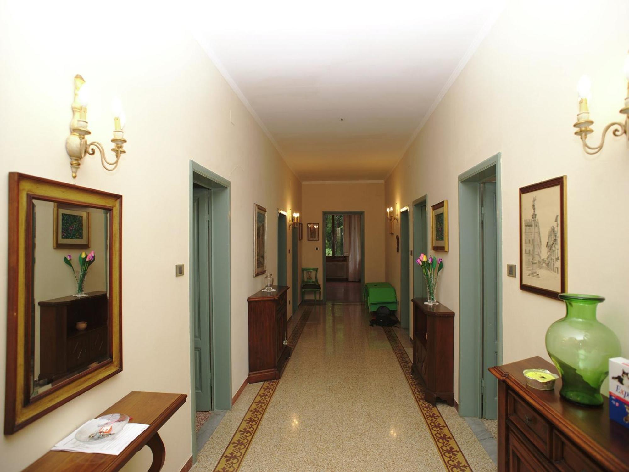 Lovely Holiday Home In Montefiridolfi With Hill View Εξωτερικό φωτογραφία