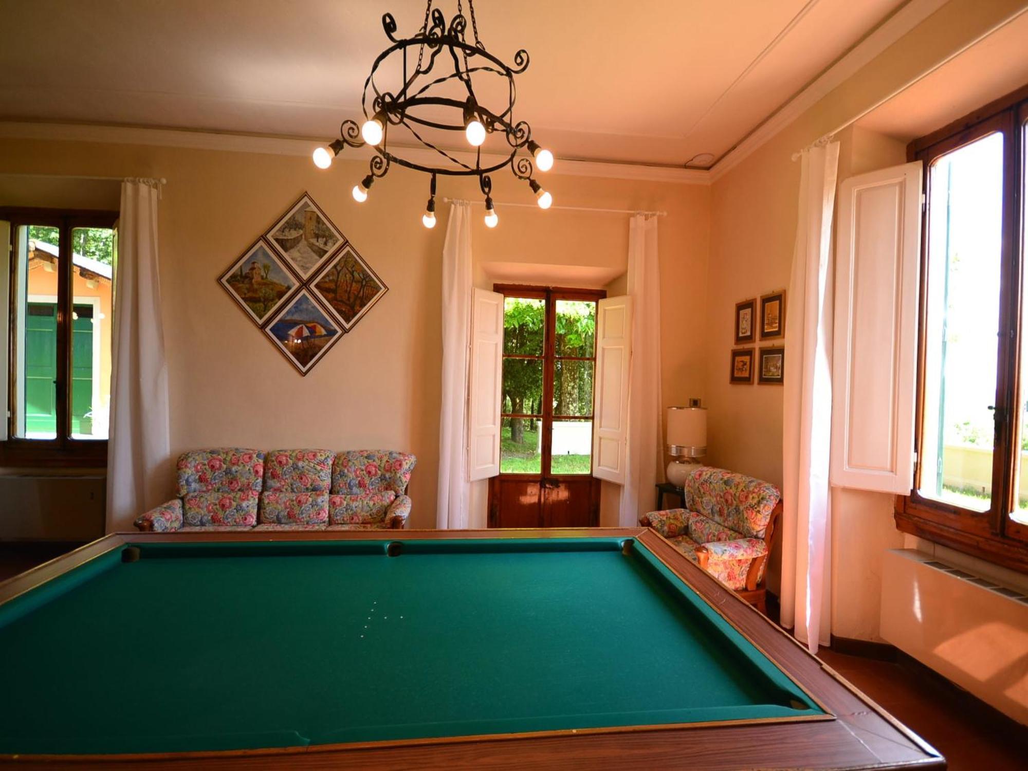 Lovely Holiday Home In Montefiridolfi With Hill View Εξωτερικό φωτογραφία