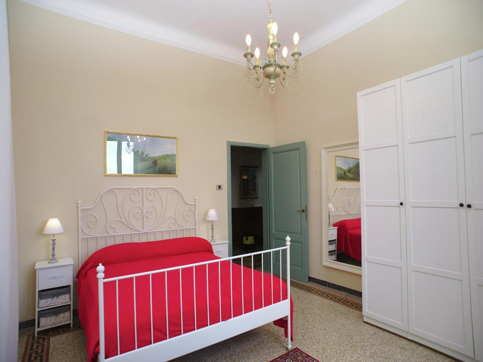 Lovely Holiday Home In Montefiridolfi With Hill View Εξωτερικό φωτογραφία