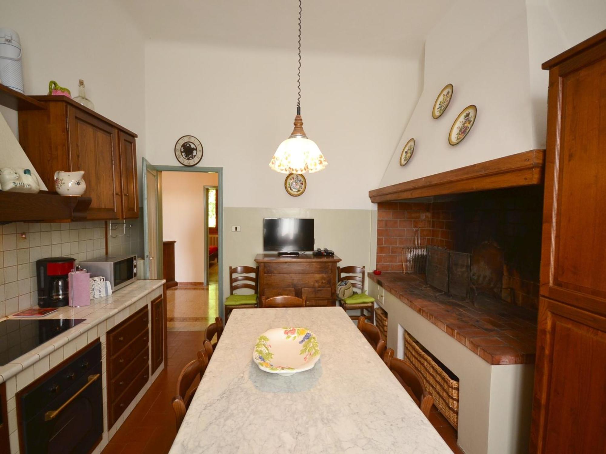 Lovely Holiday Home In Montefiridolfi With Hill View Εξωτερικό φωτογραφία