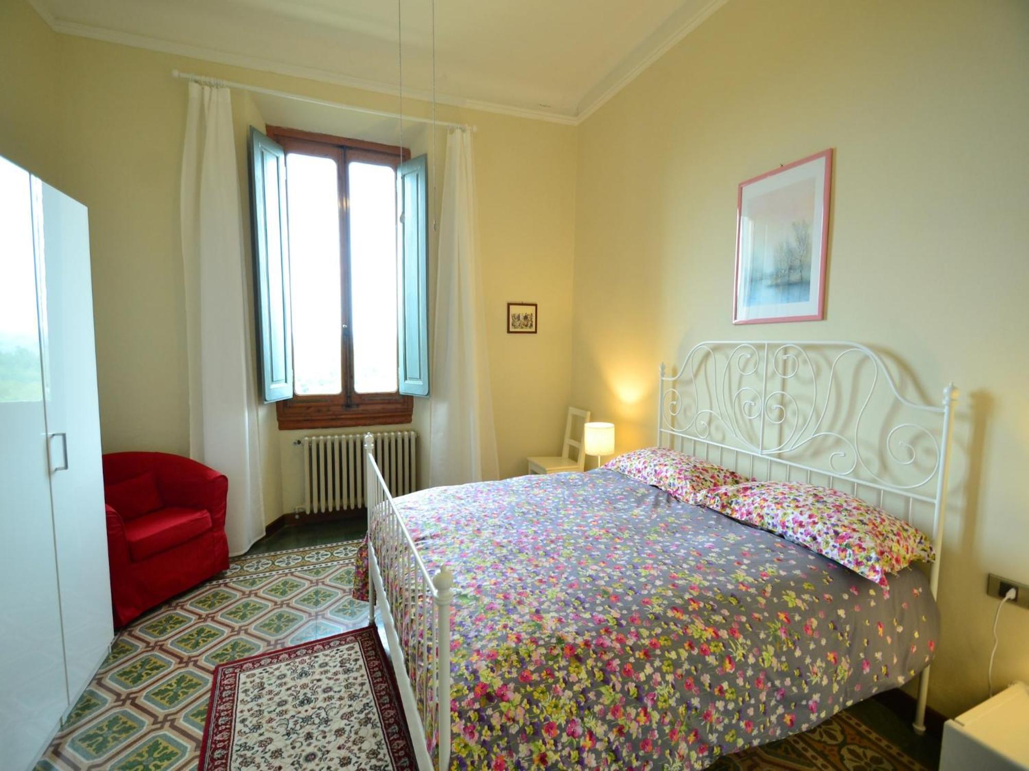 Lovely Holiday Home In Montefiridolfi With Hill View Εξωτερικό φωτογραφία