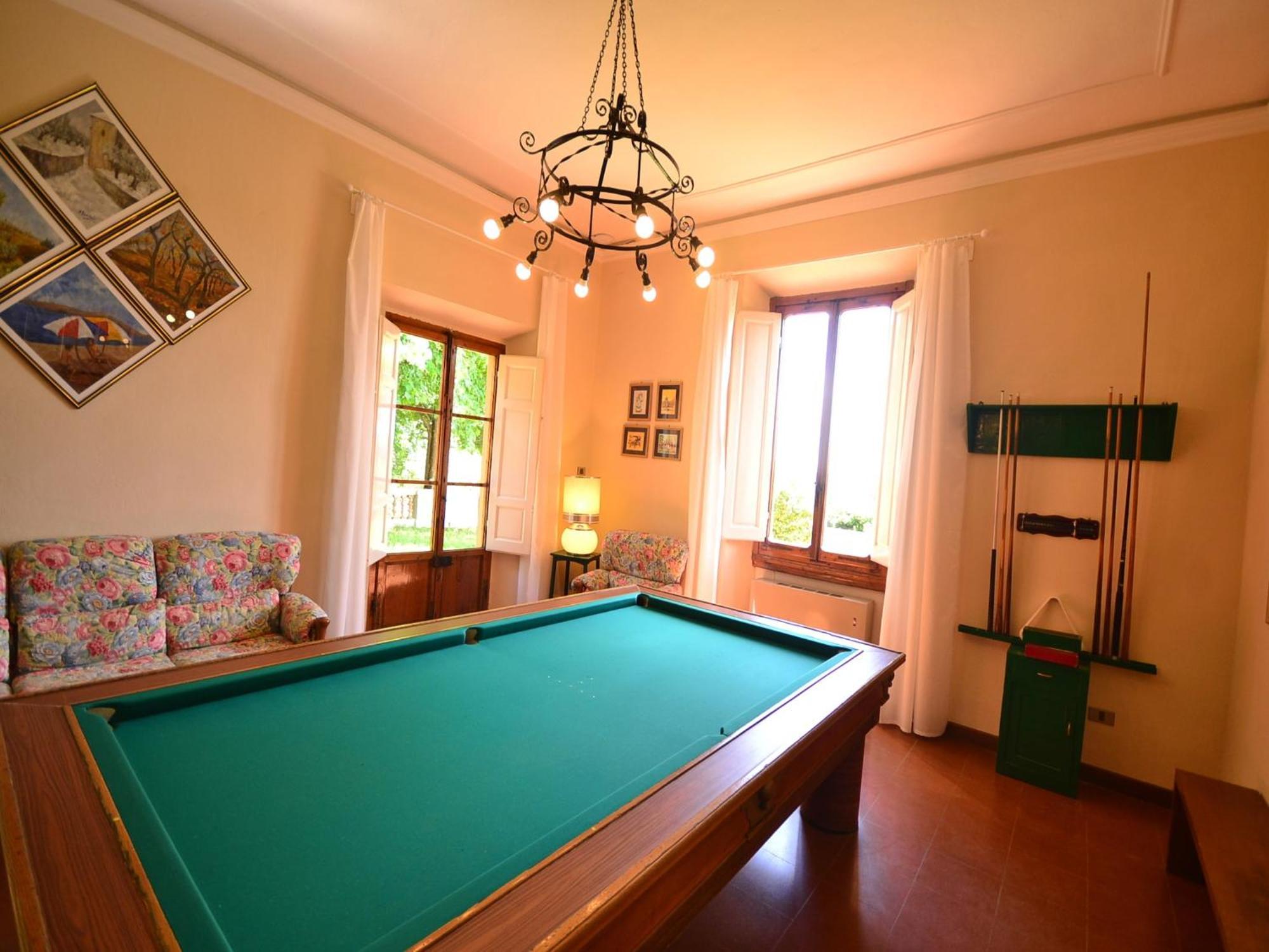 Lovely Holiday Home In Montefiridolfi With Hill View Εξωτερικό φωτογραφία